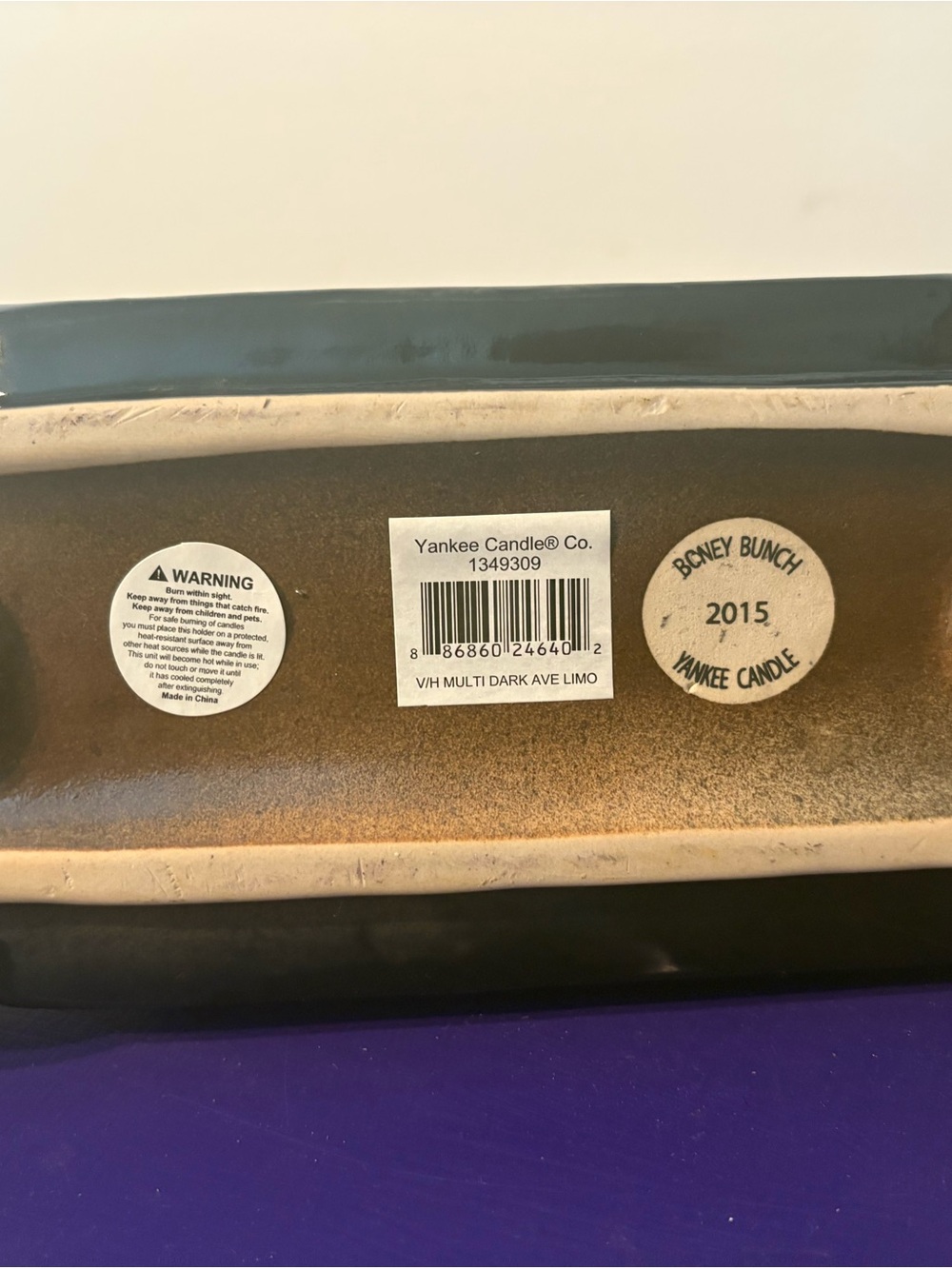Yankee Candle Black and Brown Decorative Labeled Base - Picture 6 of 6